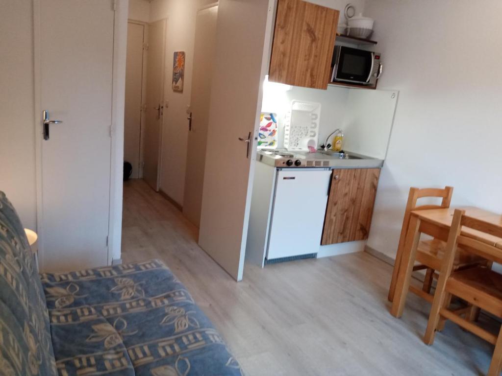 Appartement convivial - 4 personnes - FR-1-198-192 - 2
