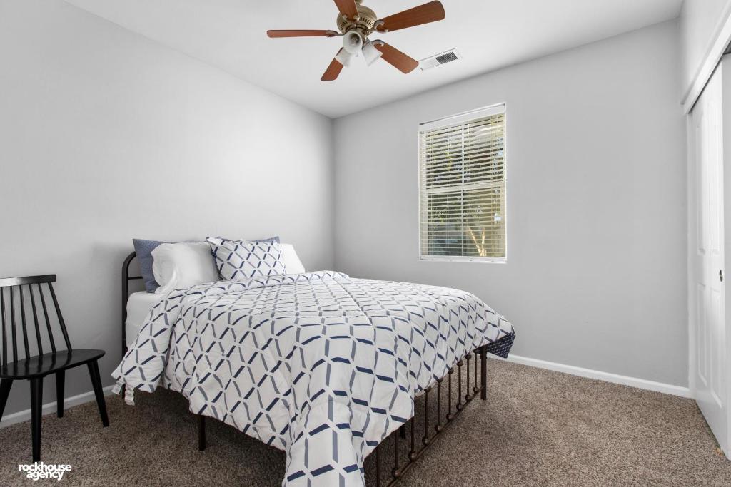 NorthWest Farmhouse photo