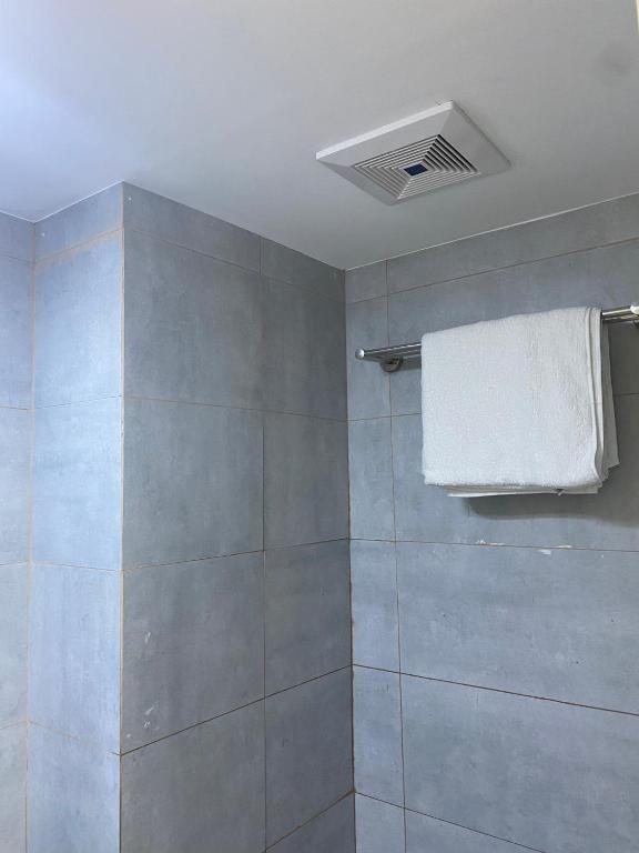 CASITA LUCINA Cozy Scandinavian Condo near airport, malls & SNR photo