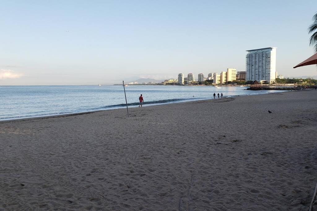 ¡Hermoso Condo con espectacular vista a la bahia!! photo