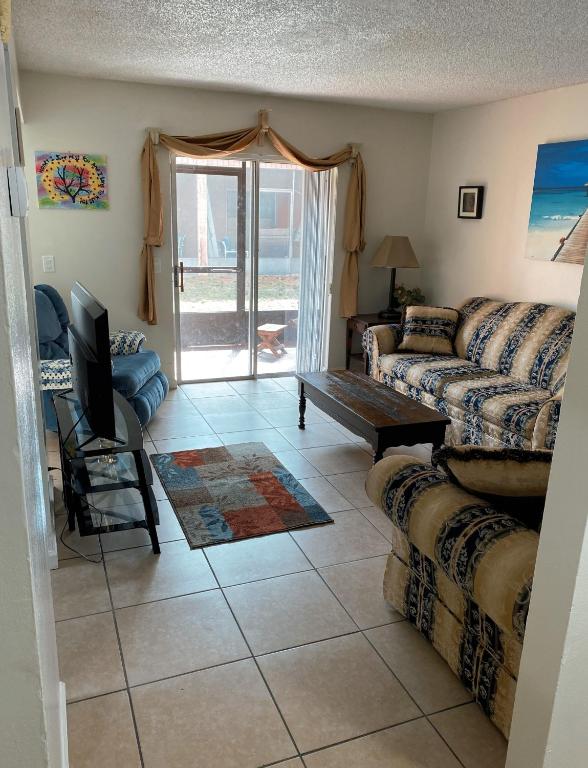 Close To Everything — Hotel in Palm Bay (FL)