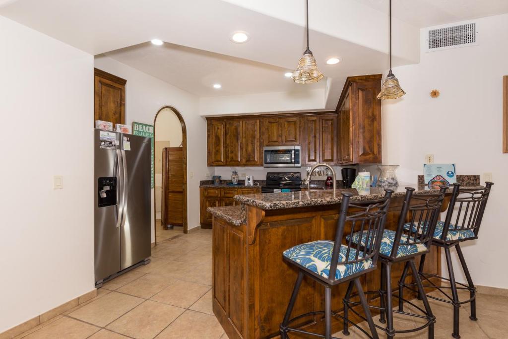 Bella Sirena Luxury Condo 205-B - 3