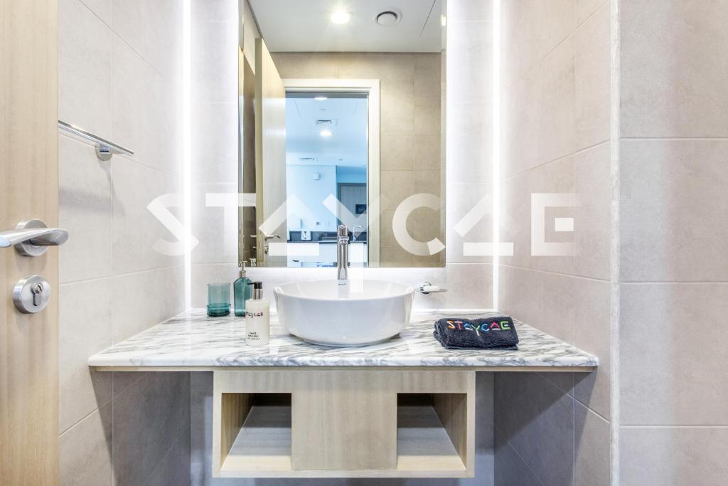 Staycae Holiday Homes - Paramount Midtown photo