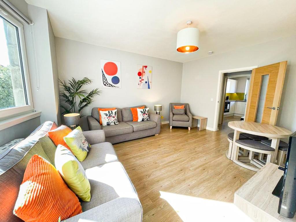 Charming Old Town 2 Bed Apt, 2mins from Royal Mile, Edinburgh