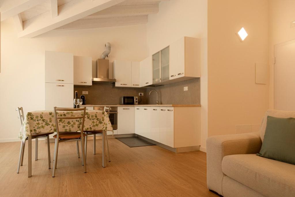 HOLIDAY APARTMENTS GIULIA - Green - 4
