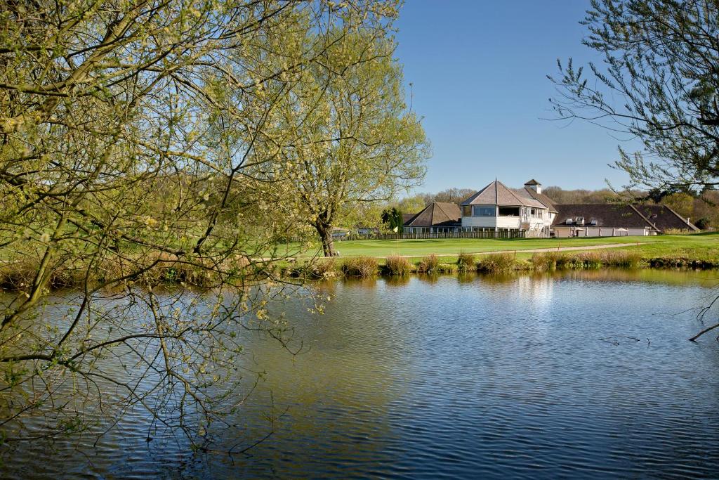 Sandford Springs Hotel and Golf Club photo