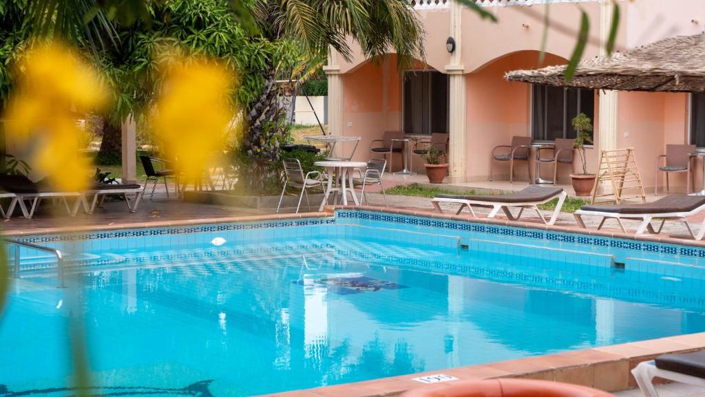 Swimming pool