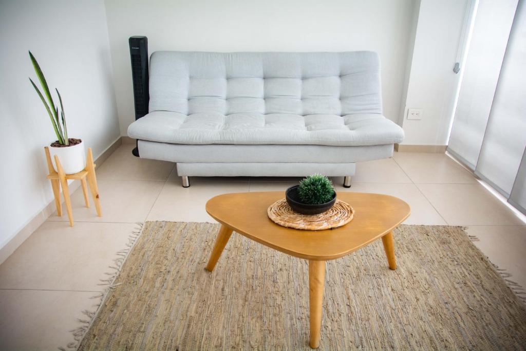 Monte Olivetto, Apartment Floridablanca