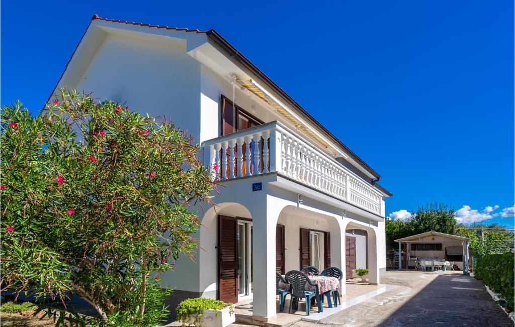 Nice Apartment In Jurandvor, Jurandvor