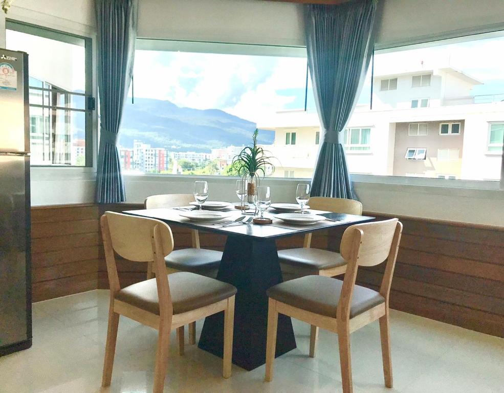Mountain &amp; City View Panorama at Nimman — Hotel in Chiang Mai