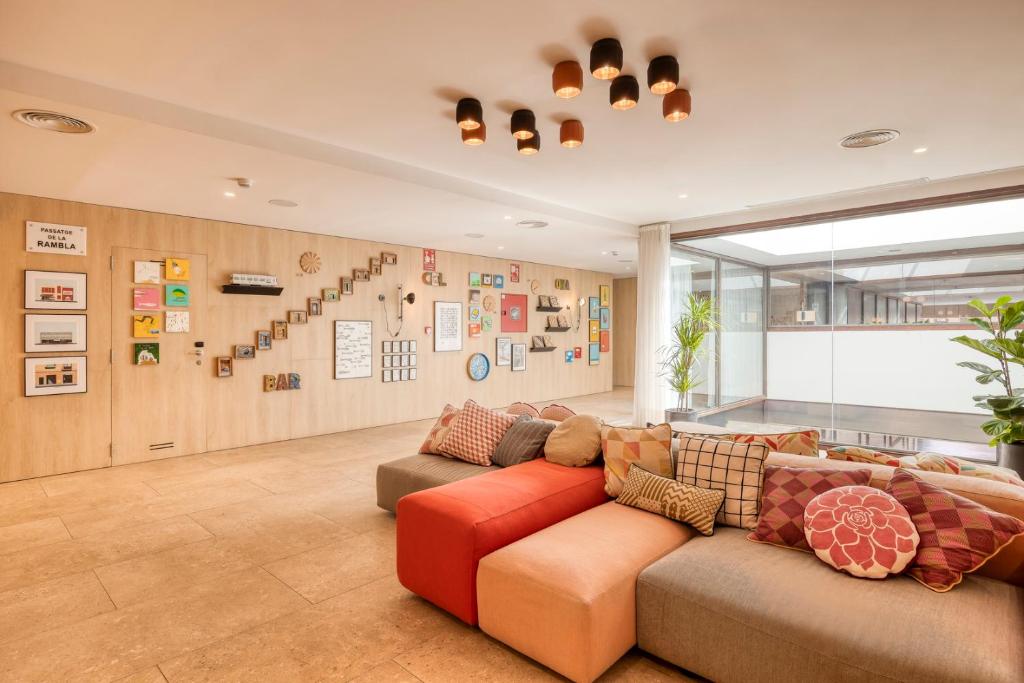 Citadines Ramblas Barcelona - 2