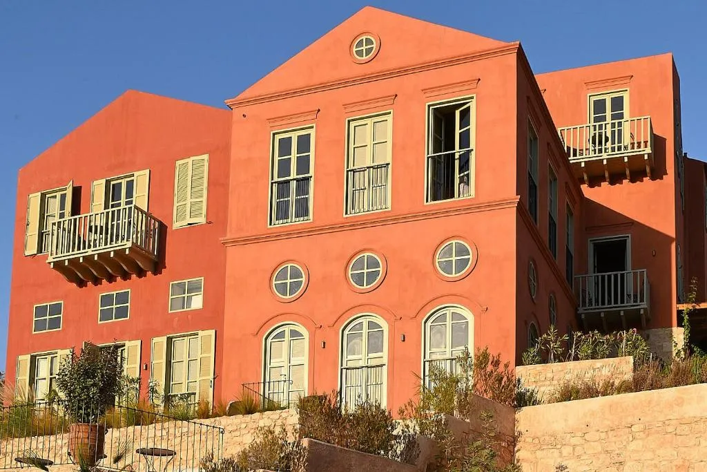 Casa Mediterraneo Hotel, hotel en Meyisti