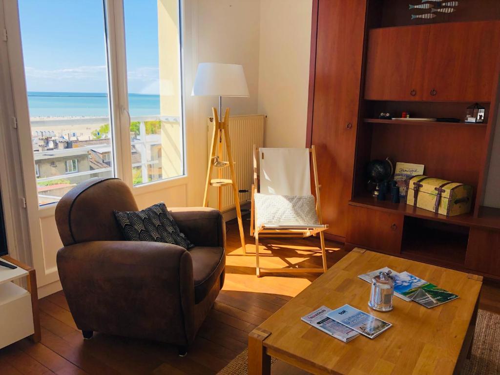 BELLEVUE -Appartement de Charme - Vue imprenable sur la Mer - Face à Nausicàa - 4