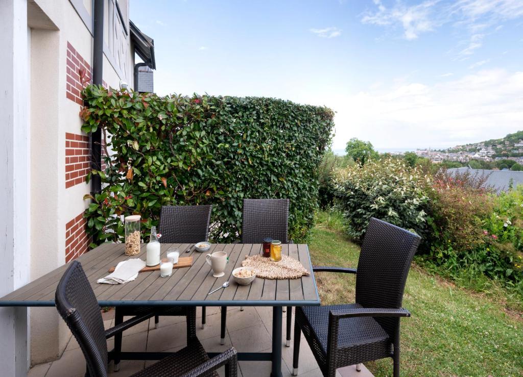 Pierre & Vacances Premium Residence & Spa Houlgate photo