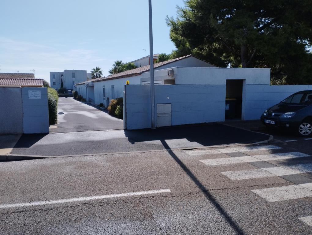 Appartement F3 en bordure de l étang de thau - 2