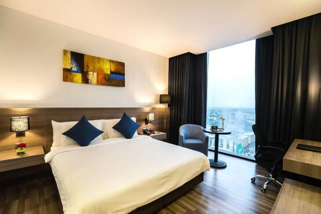 Best Western Plus Wanda Grand Hotel, hotel in Nonthaburi