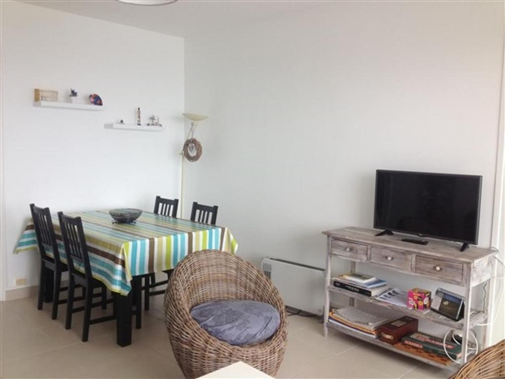 Appartement T3, vue plage, 2 ch, centre Les Sables-d'Olonne - FR-1-331-51 - 2
