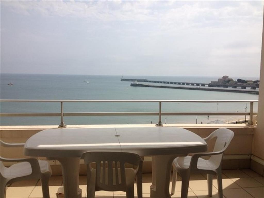 Appartement T3, vue plage, 2 ch, centre Les Sables-d'Olonne - FR-1-331-51 - 1
