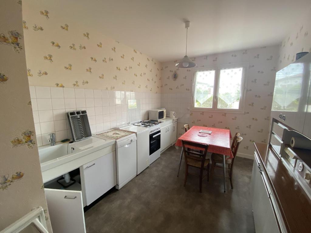 Maison F4 70 m² avec jardin à Royan - FR-1-71-52 - 2