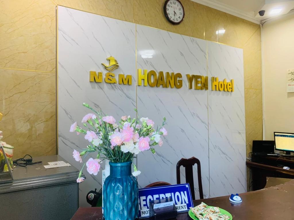 Khách sạn Hoàng Yến