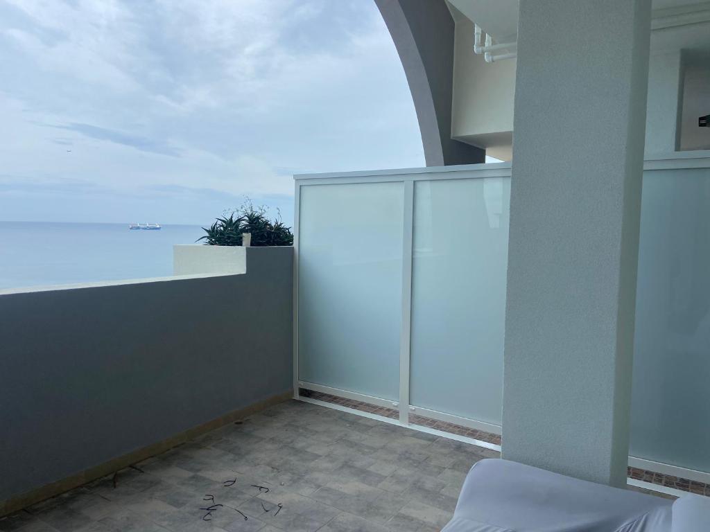 Bari Nalasia Beach Apartment - 4