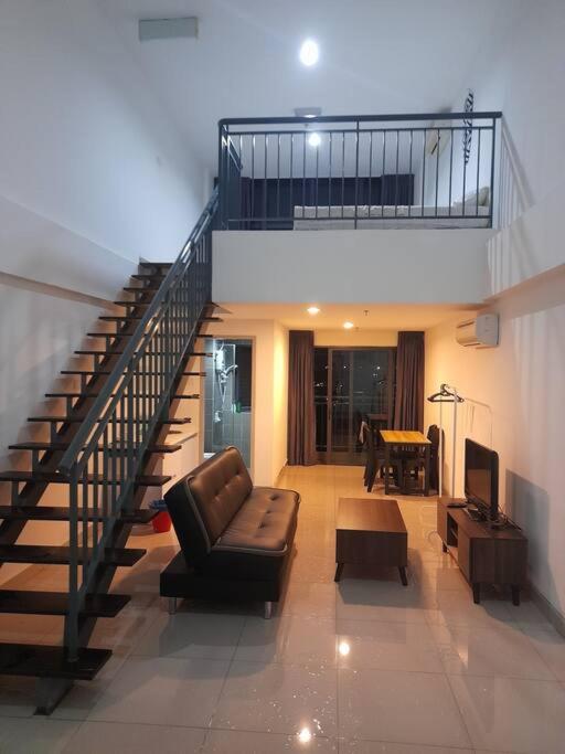 Double Storey PJ5 Soho Balcony Pool WIFI Netflix Field View — Hotel in Kuala Lumpur