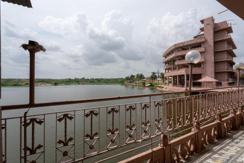 Lake View Hotel & Resort photo