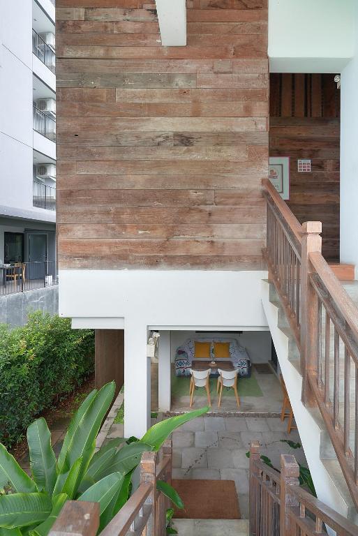 MONET HOME 5BR house near Airport and Nimman photo