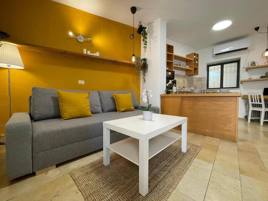 Tko'a #2, Jeruzalém