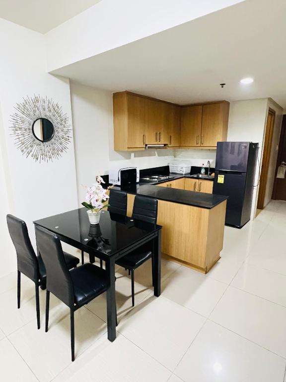 E SY Residencial Condo Unit 2BR — Hotel in Manila