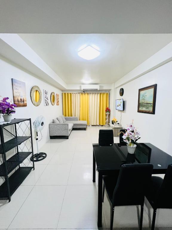 E SY Residencial Condo Unit 2BR photo