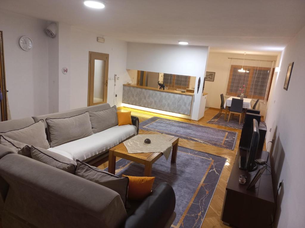 Sunrise Apartment - 2