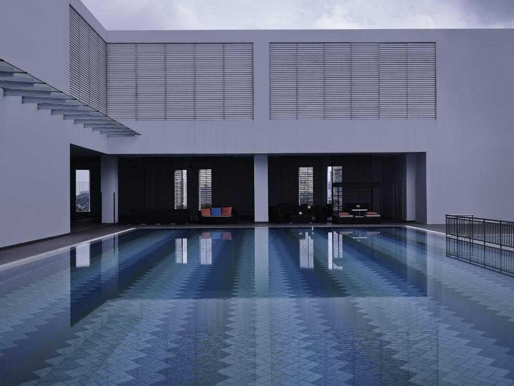 スイミングプール