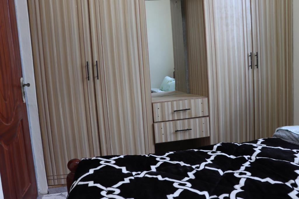 Corner House2 in Nairobi, Kenya reviews, prices of Hotels