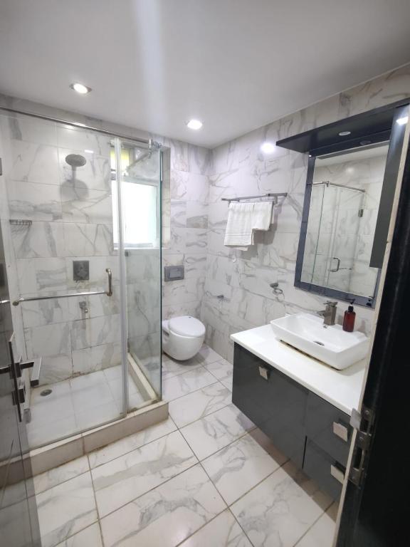 Luxury Tranquil Apartment near Huda Metro photo