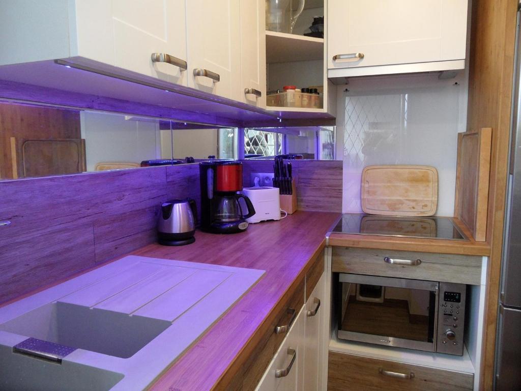 Grand Studio neuf face port et plage, parking privé - 3