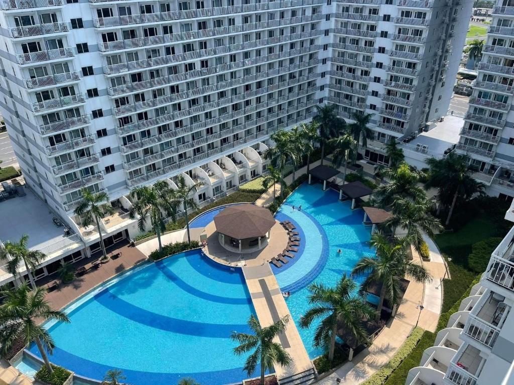 SHELL residences MOA with wifi & netflix photo