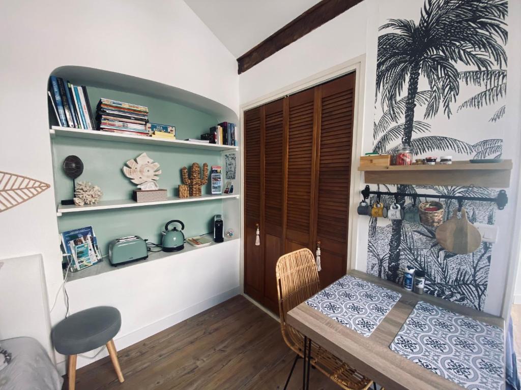 Jolie studio climatisé avec parking et proche de la mer - 2