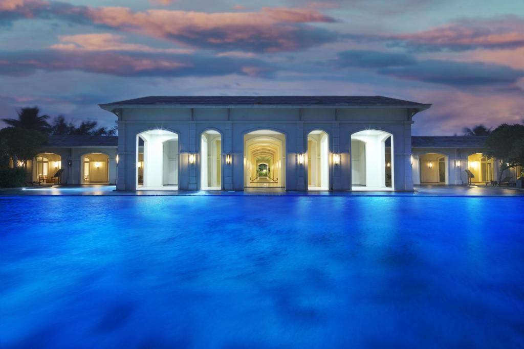 Swimming pool, FLC Luxury Resort Samson in Thanh Hoá / Sầm Sơn Beach