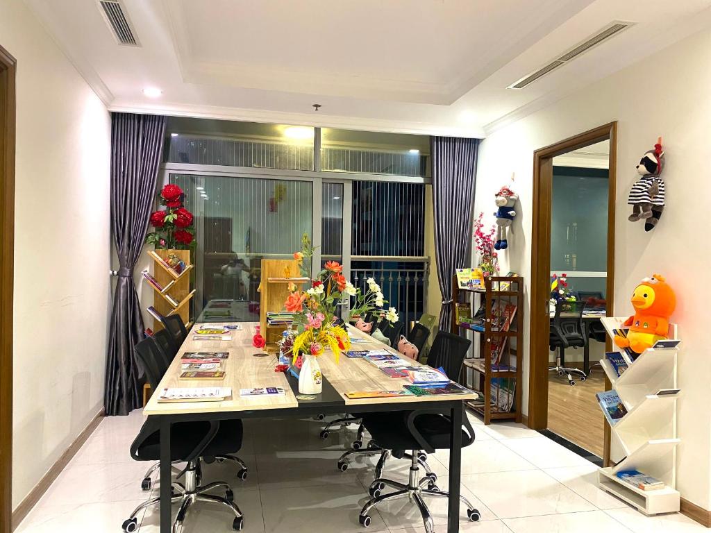 Hostel Vinhomes Central Park — Hotel in Ho Chi Minh City