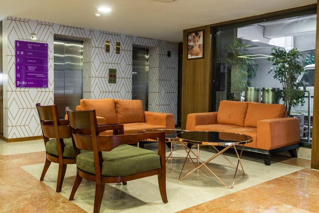 3 BY OYO Nami Residency Ahmedabad photo