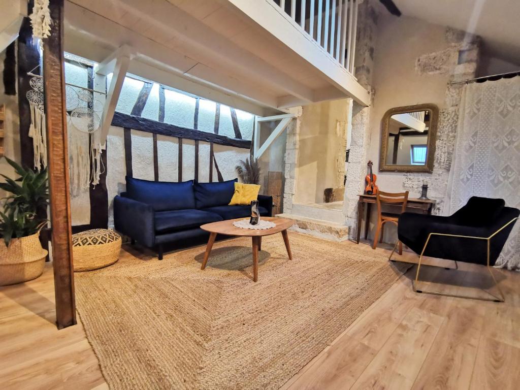 Loft atypique au calme avec cour privative - 2