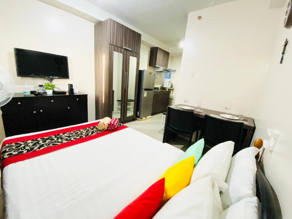 Persimmon Condominium Cebu City near Ayala Mall and SM City