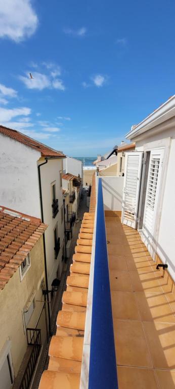 Seaside gem, 3 ensuites, beach & town centre, Nazaré