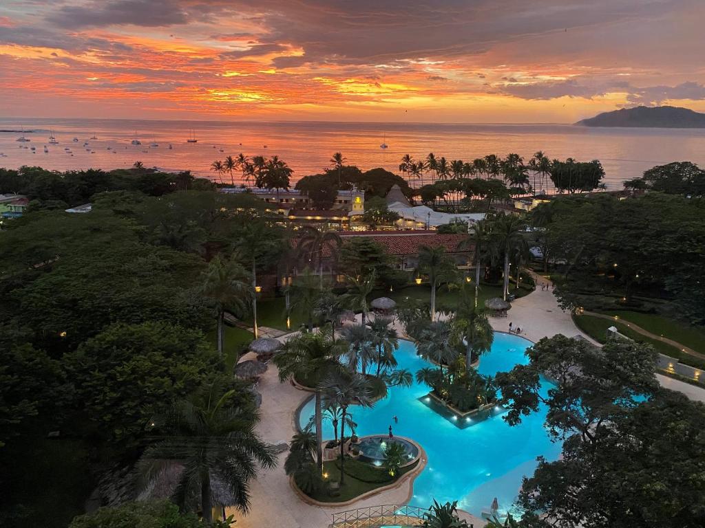 Hotel Tamarindo Diria Beach Resort photo