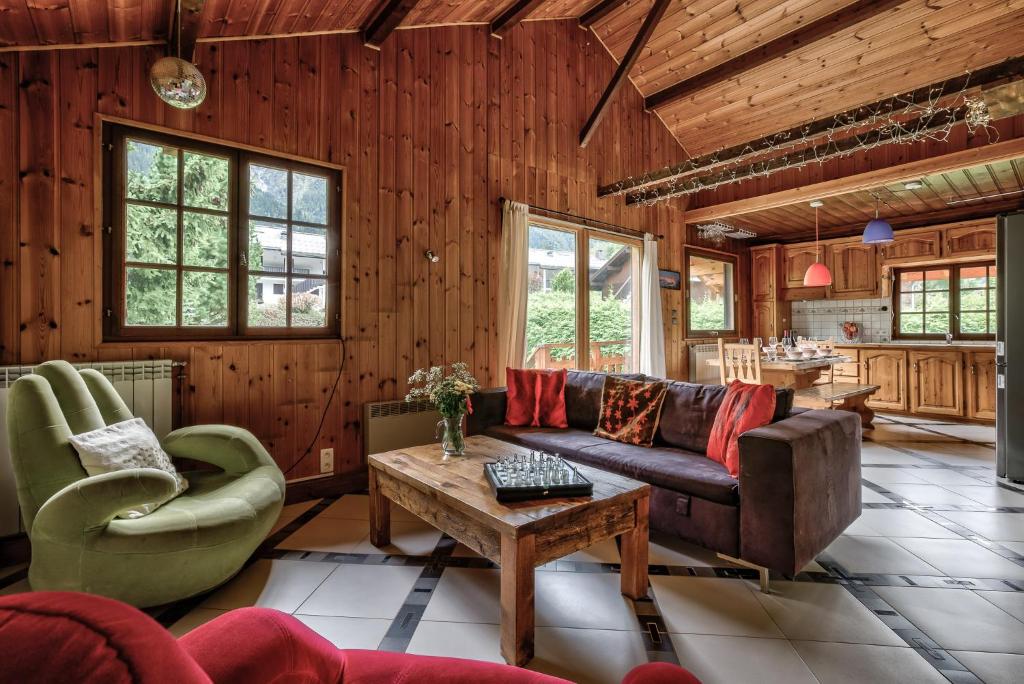 Chalet Trois Bois, Alpes Agency, Les Houches, Sleeps 8 - 1