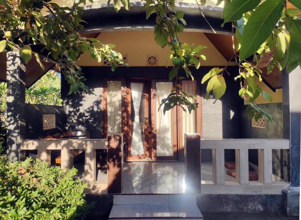 Meno Turtle BUNGALOWS — Hotel in Lombok