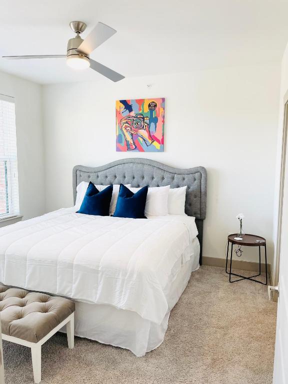 Modern Famers Branch Living photo