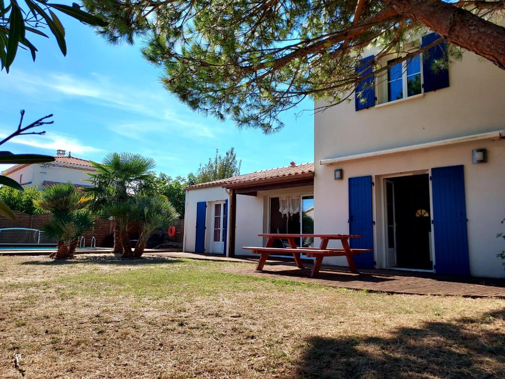 Location Vacances Office Tourisme St Georges De Didonne Maison familiale avec piscine chauffée, Maison de vacances Saint-Georges de  Didonne