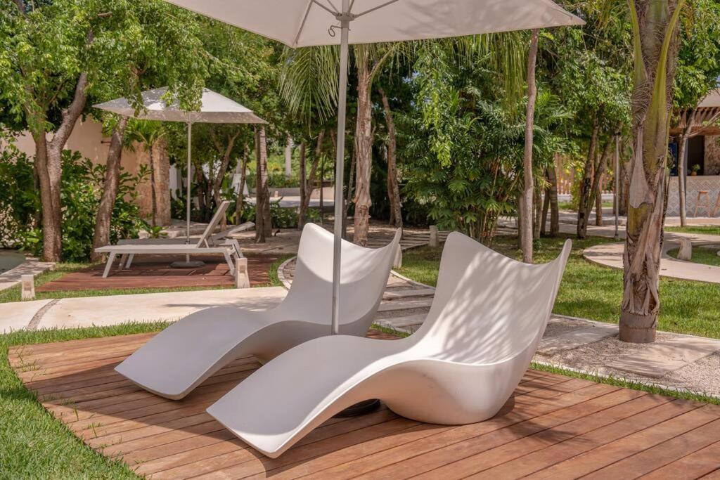 Amplio departamento con alberca swim-up - 2